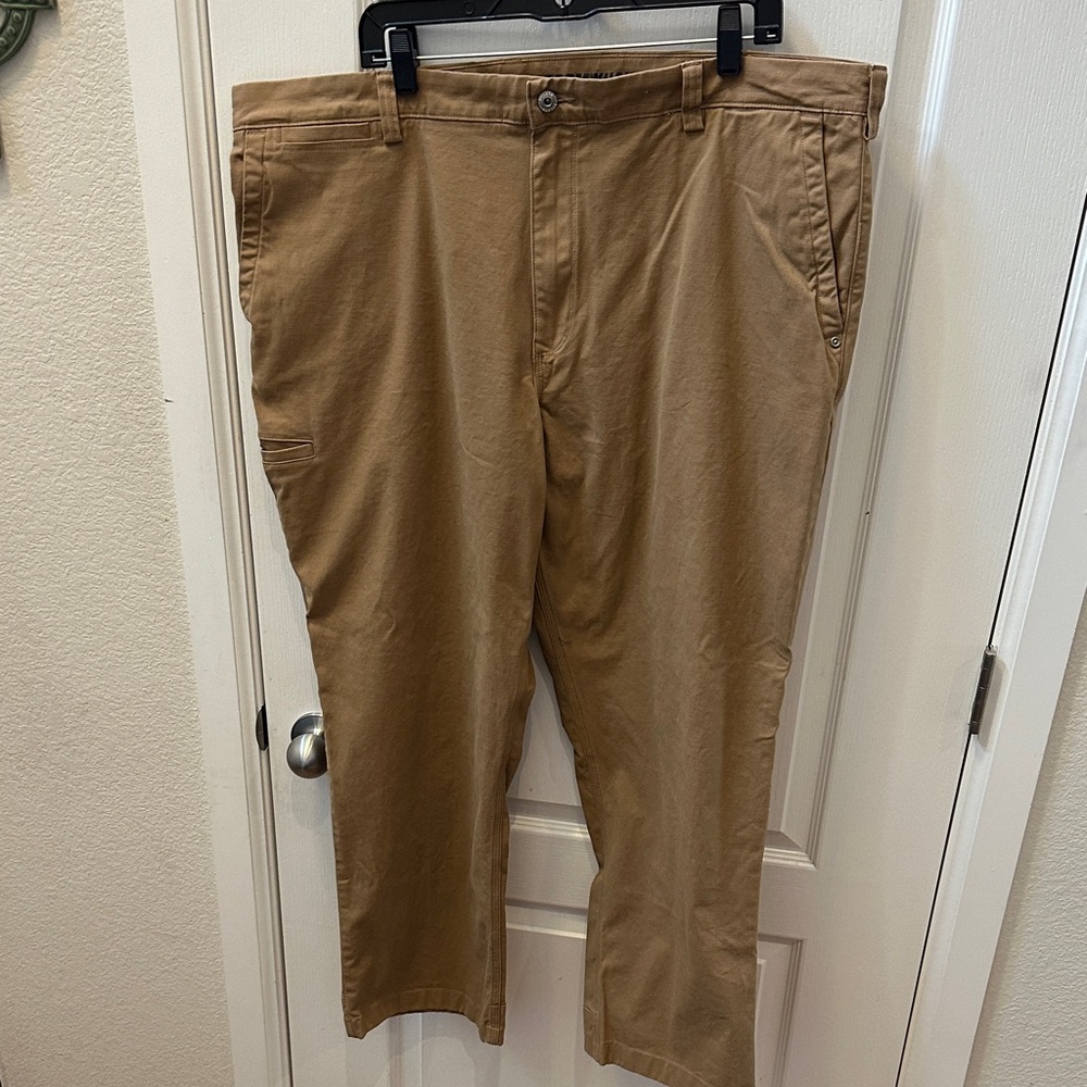 Duluth Trading Co Men's Tan Chinos 42x30